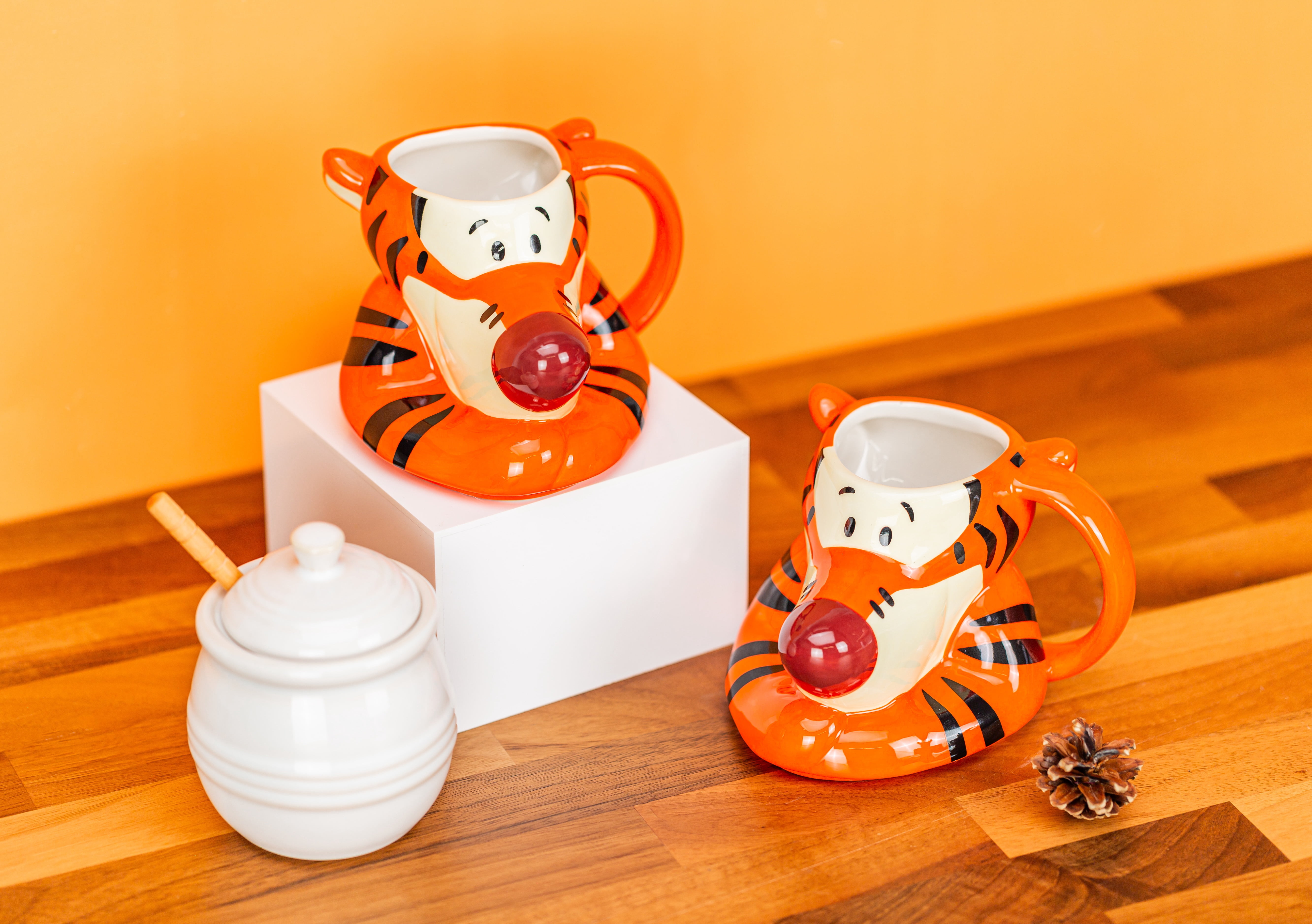 Zak Designs Winnie the Pooh Sculpted Mug, Tigger
