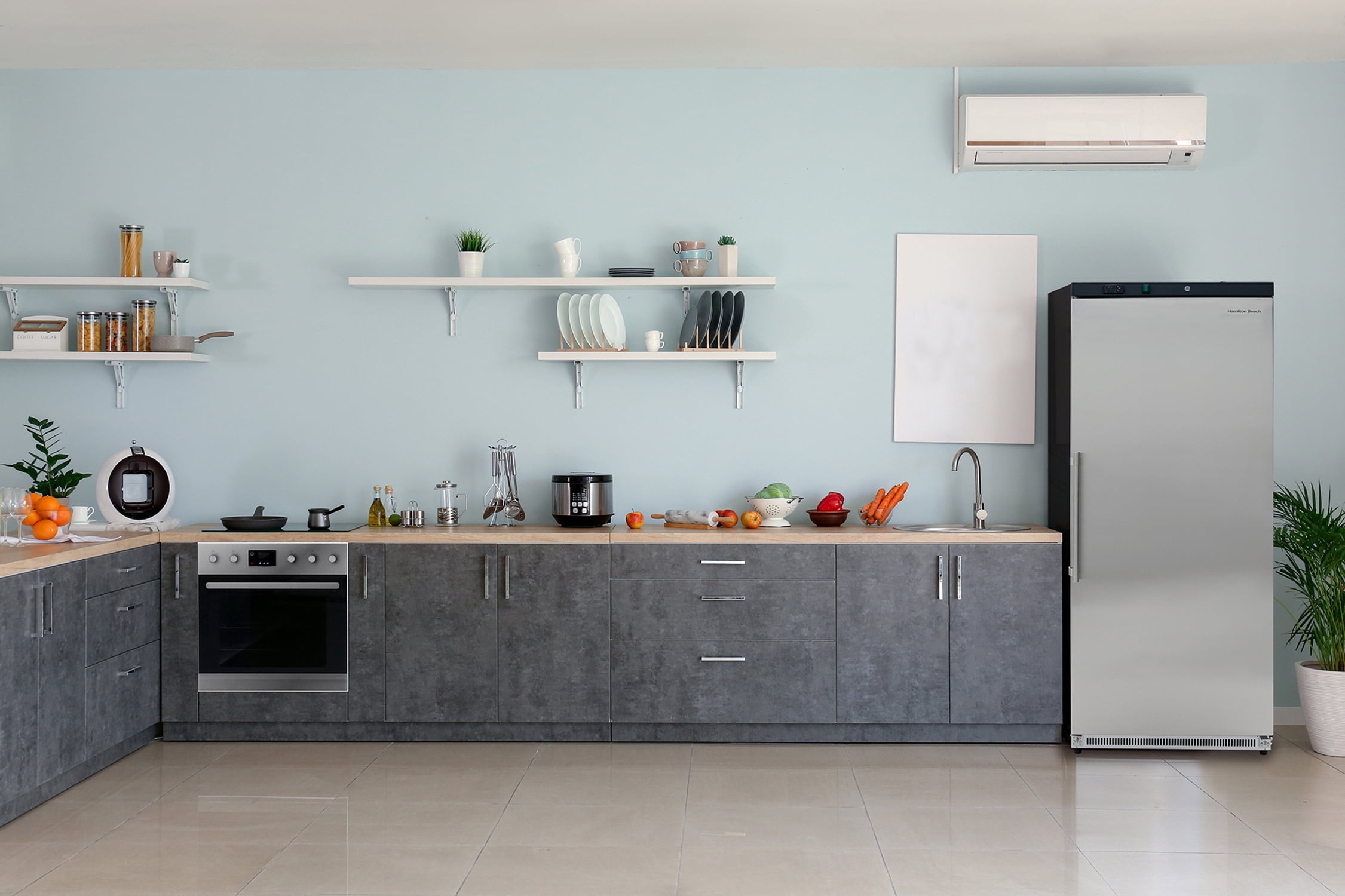Hamilton Beach 19.2 Cu. ft. Commercial Refrigerator,  543 Liters All Fridge with Lockable Door, Stainless Steel