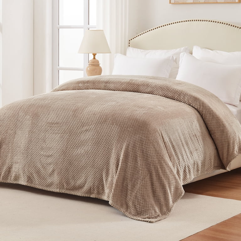 Exclusivo Mezcla King Waffle Fleece Blanket, Camel photo 5