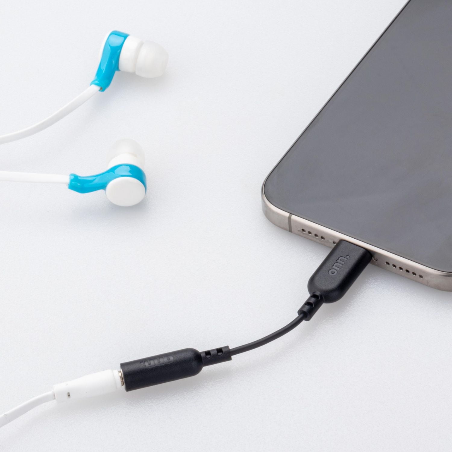 Adaptateur auxiliaire USB-C vers 3,5 mm de Onn.