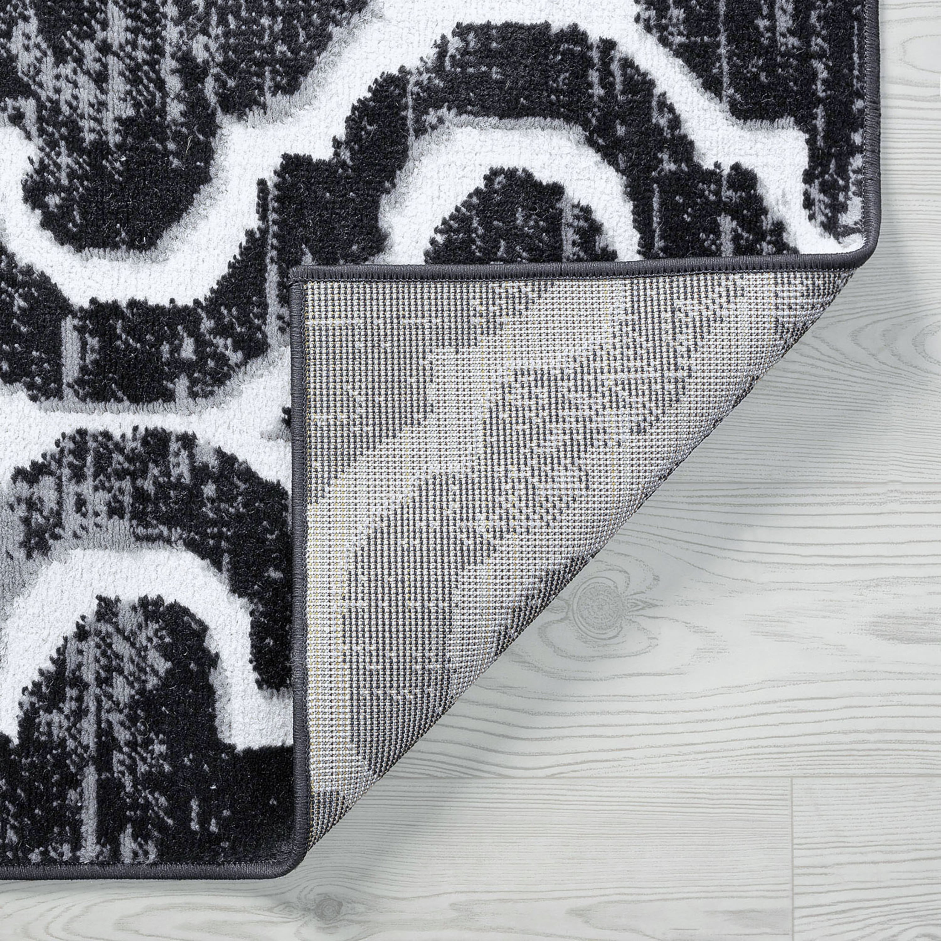 Transitional 2x3 Area Rug (2' x 3') Geometric Gray, Charcoal Indoor Scatter Easy to Clean