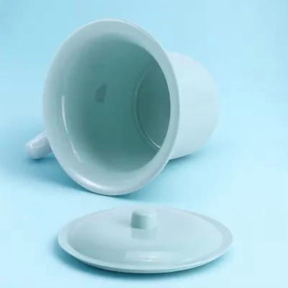 Soimiss Green Plastic Spittoon, Durable Lid Bedpan for Home Use 1Pc