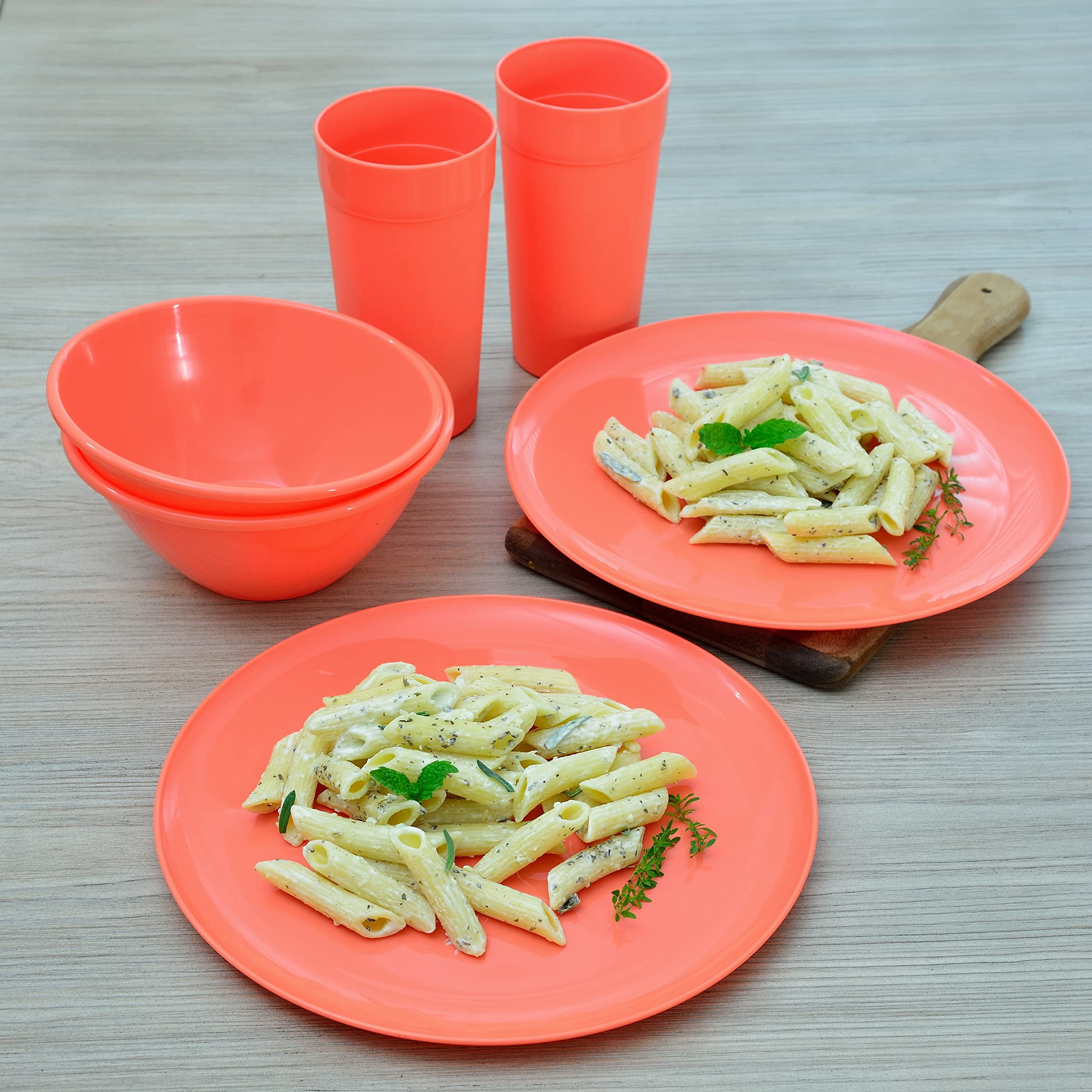 Youngever 18-Piece Plastic Kitchen Dinnerware Set, Plates, Dishes, Bowls, Cups, Service for 6 (Peach)