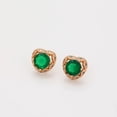 thumbnail image 3 of Aretes Broquel Corazón Con Esmeralda y Swarovski Oro 18K Lam dorado Unitalla, 3 of 7