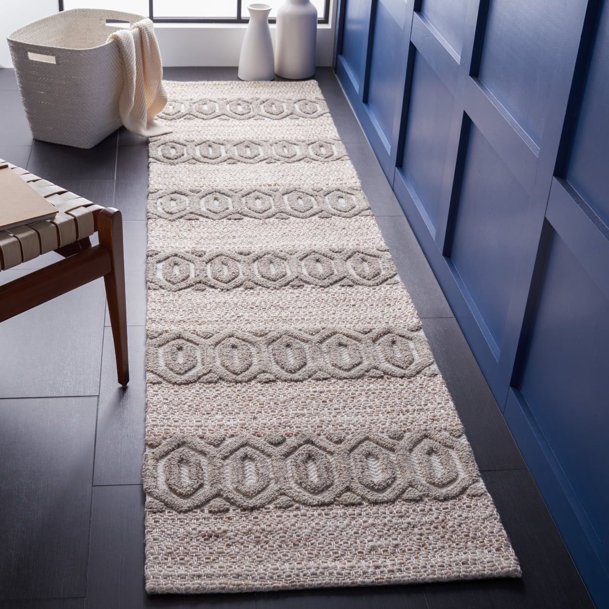 SAFAVIEH Natura Ernesto Geometric Area Rug, Beige/Ivory, 5' x 8'