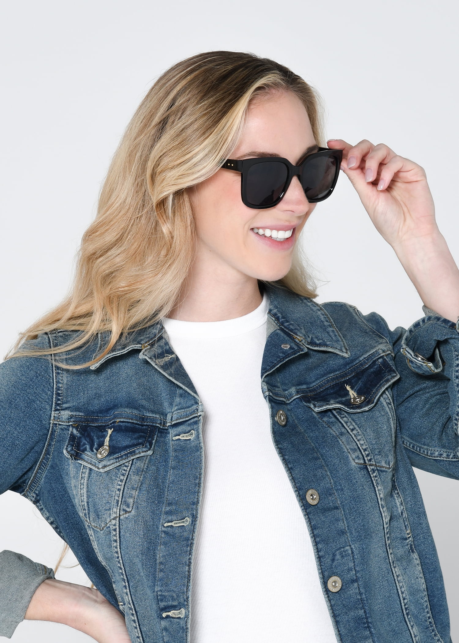 Foster Grant Women's Oversized Fashion Sunglasses Black