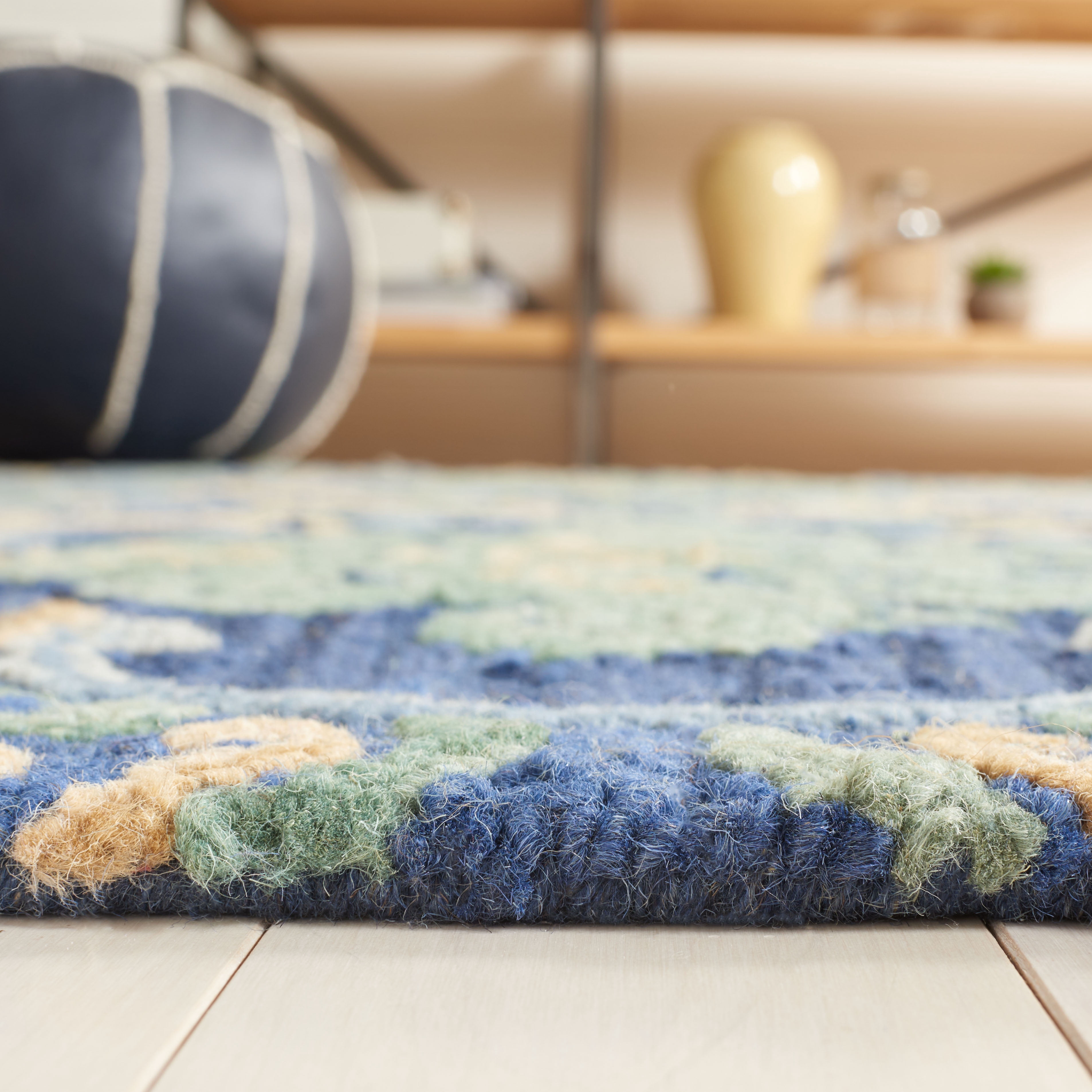SAFAVIEH Blossom Abram Geometric Area Rug, Navy/Green, 4' x 4' Square