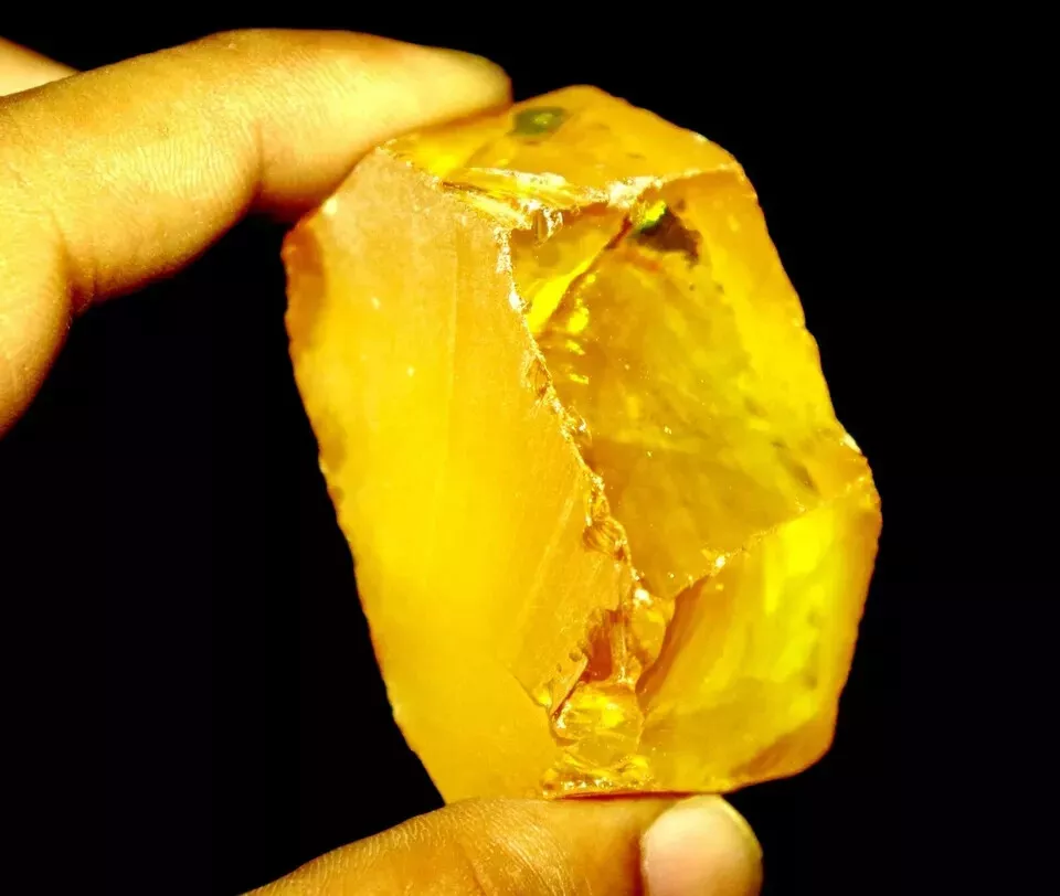 AAA Quality Imperia !!! 925-1100 Ct Natural Yellow Sapphire Loose Gemstone Rough