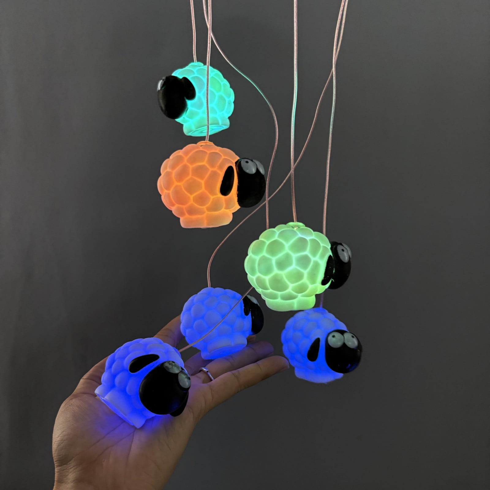 6 Color Changing LEDs Solar Black Face Sheep Wind Chimes Lights Gift for Mom, Festival, Patio, Garden, Outdoor Farmhouse Decoration