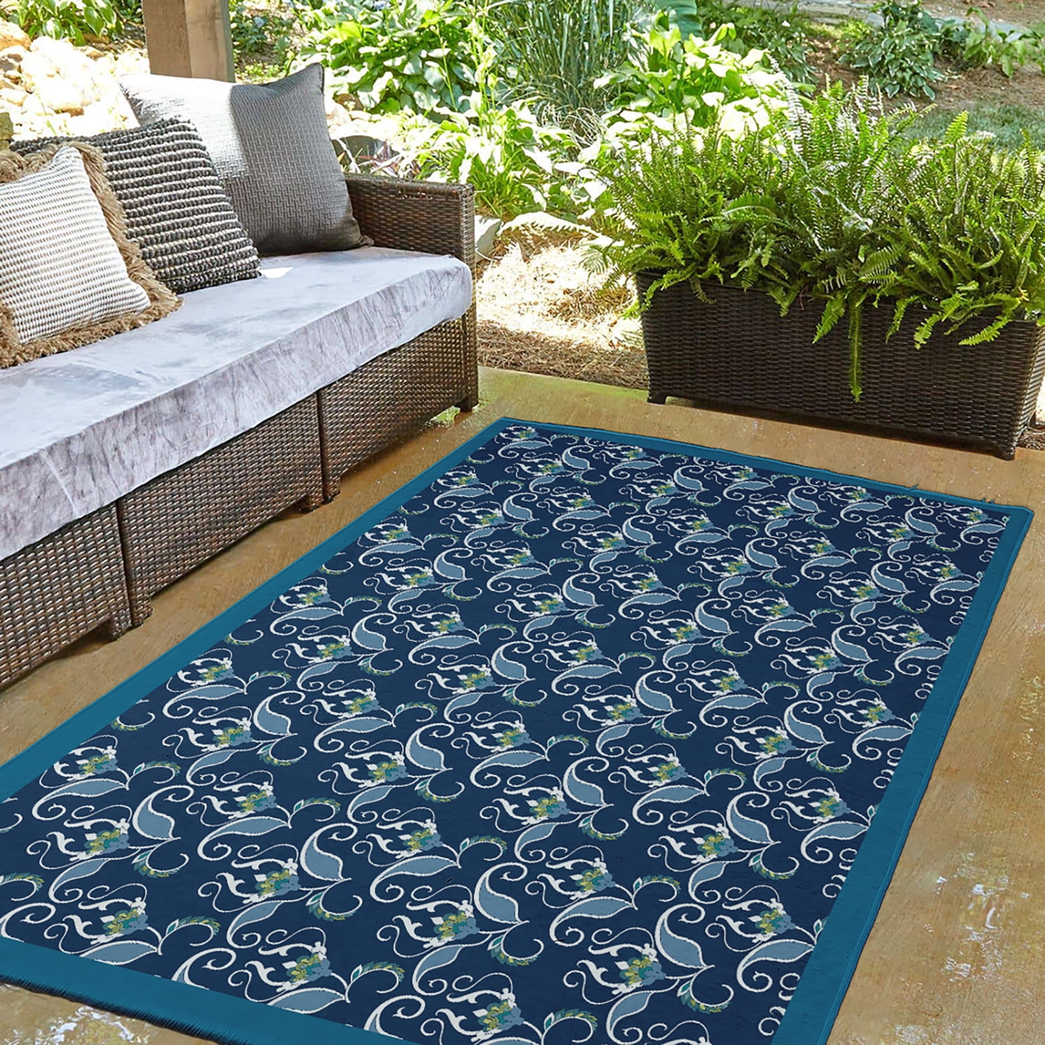Simply Daisy 3' x 5' Unreal Teal West Indies Indoor/outdoor Rug