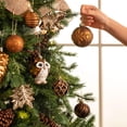 thumbnail image 2 of Set de adornos para árbol de Navidad Valery Madelyn, 155 unidades, 2 of 6