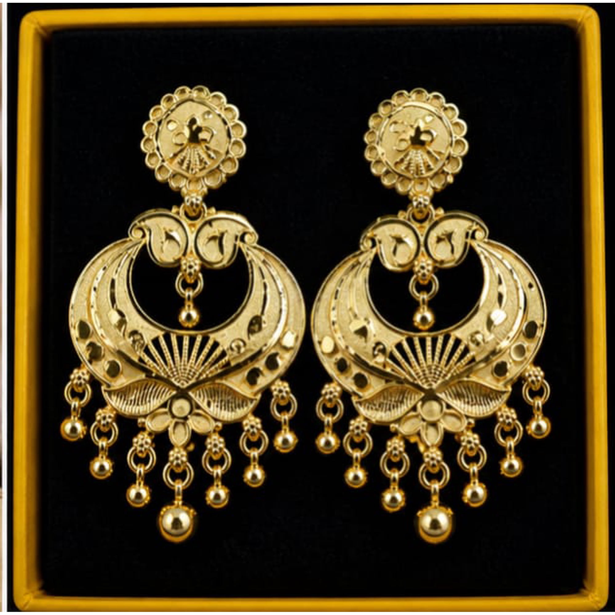 RIVORAH Royal Chandrika Chandbali Earrings