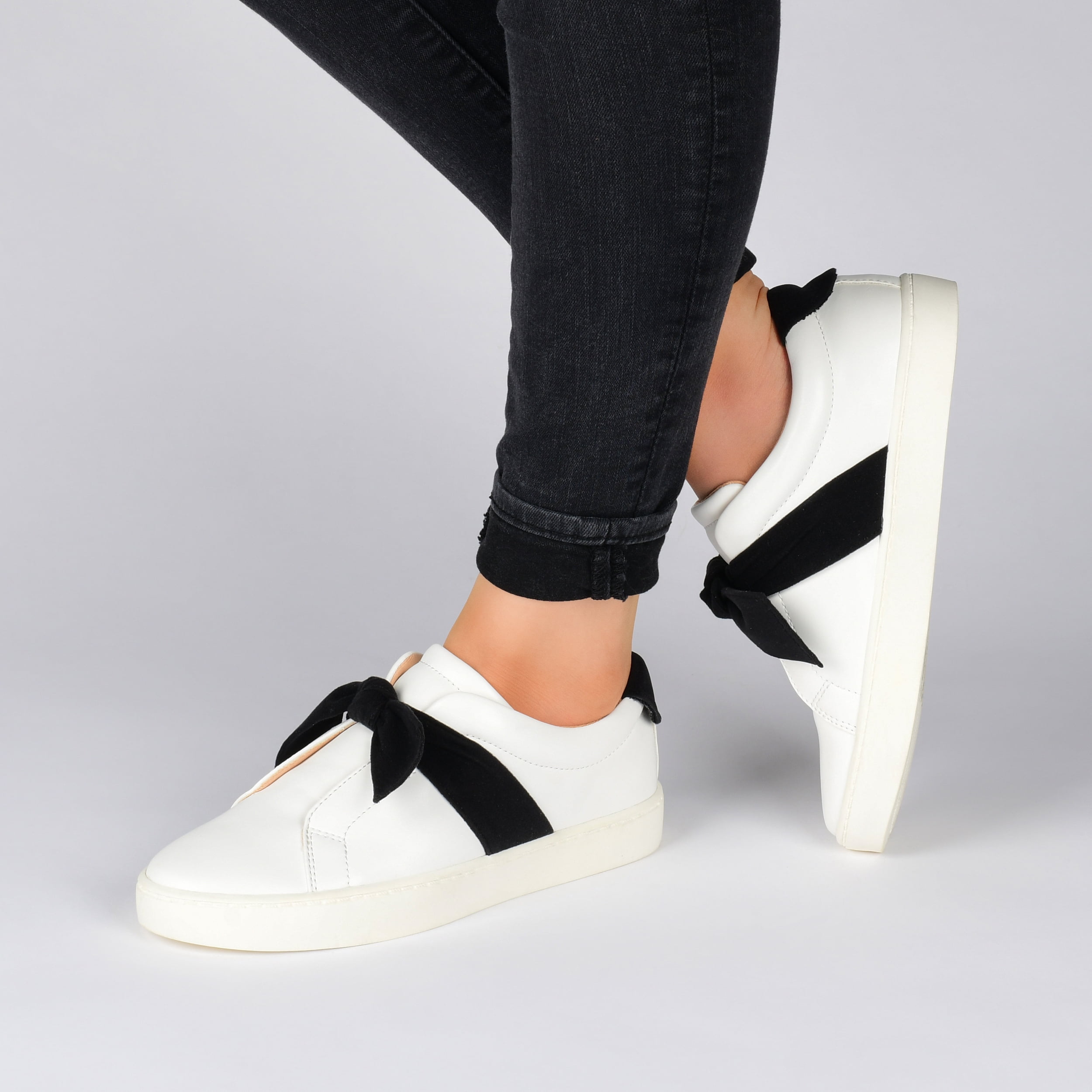 Journee Collection Womens Brissa Tru Comfort Foam Almond Toe Slip On Sneakers