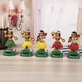 thumbnail image 3 of Decoración de Coche de Juguete Bailarina Animada con Movimiento de Baile Energía Solar Verde Sunnimix, 3 of 8