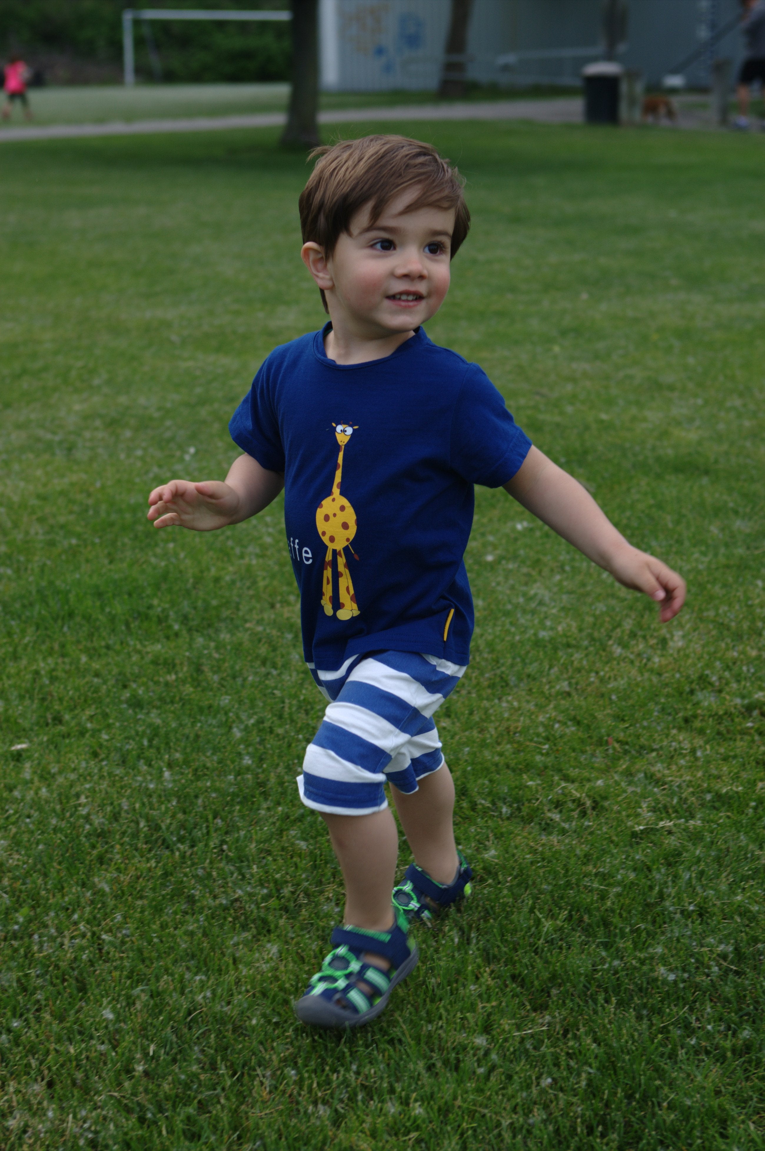 Strip-Proof One-Piece Giraffe Romper with a Back Zipper in Blue/White