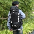 thumbnail image 3 of Bolsa de dos hombros Mochila impermeable de 60L para senderismo, mochila de viaje para acampar con cubierta para lluvia para acampar, senderismo y viajes, 3 of 8