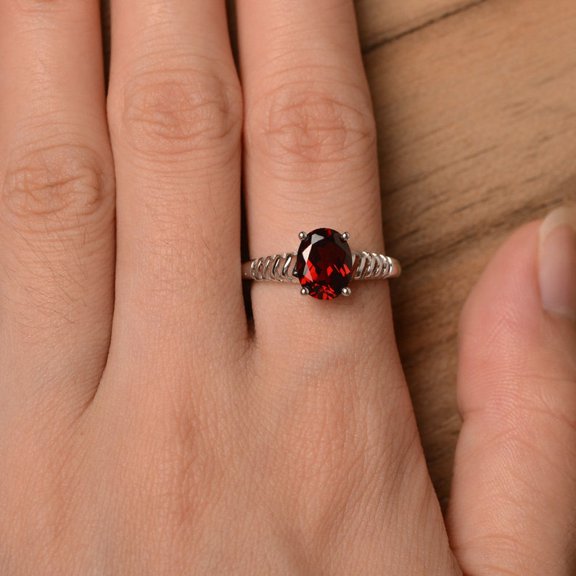 Natural Red Garnet 925 Sterling Silver Ring, Gift for Her, Engagemant Ring, Birthstone Rings for Women, Gift For Her