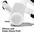 thumbnail image 4 of Rallador rotativo OXO Good Grips blanco, 4 of 6