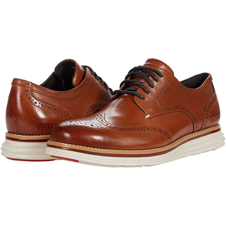 Cole Haan Men display picture 1