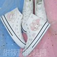 thumbnail image 4 of 2025 zapatos blancos de verano y otoño nuevo estilo jade canela perro zapatos de lona de caña alta para niñas y niñas corazón ins graffiti versión coreana tendencia versátil, 4 of 5