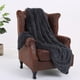 thumbnail image 4 of Manta decorativa suave de terciopelo franela, ligera y acogedora para sofá o cama, ideal para todas las estaciones. Medidas: 130 x 160 cm. 1 unidad. Gris oscu Rkxzt, 4 of 9