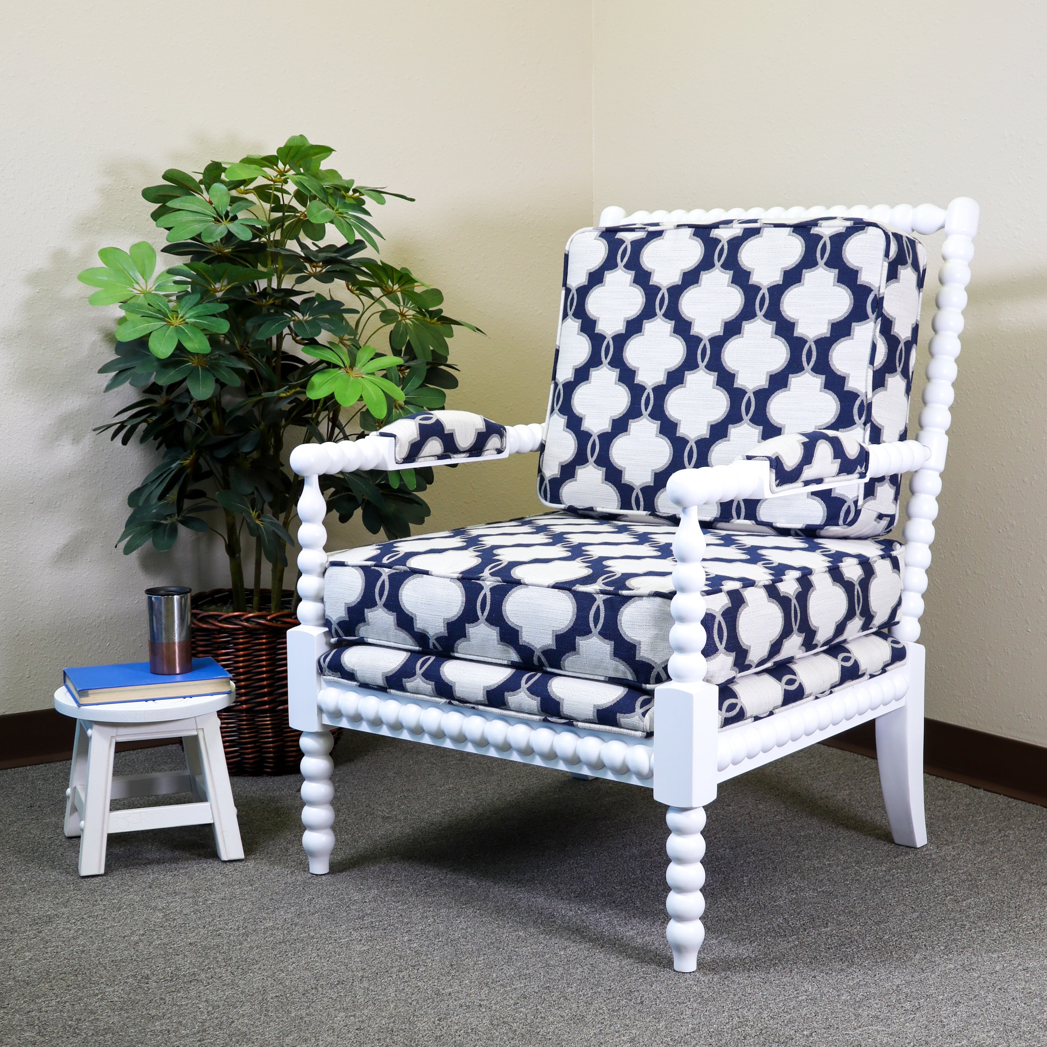 DTY Indoor Living Silverthorne Spindle Chair, White/Navy