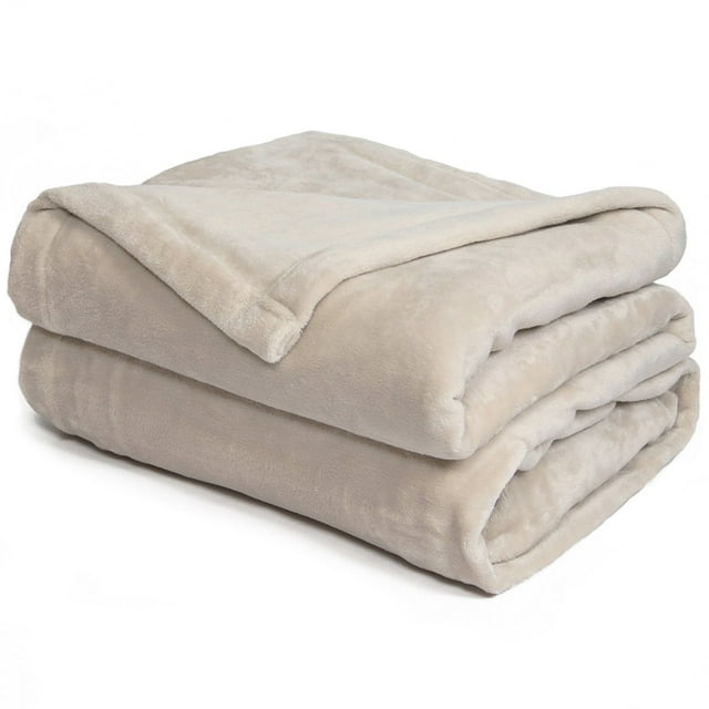 Effortless Bedding Oversized Plush Semi-Fitted Bed Blanket (California King, Sand Shell)