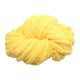thumbnail image 4 of Hilo de chenilla grueso, lavable, calibre 7, fibra acrílica, grueso. Amarillo, 4 of 9