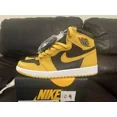 thumbnail image 4 of Size 9 - Jo r-dan 1 Retro OG High Pollen, 4 of 6