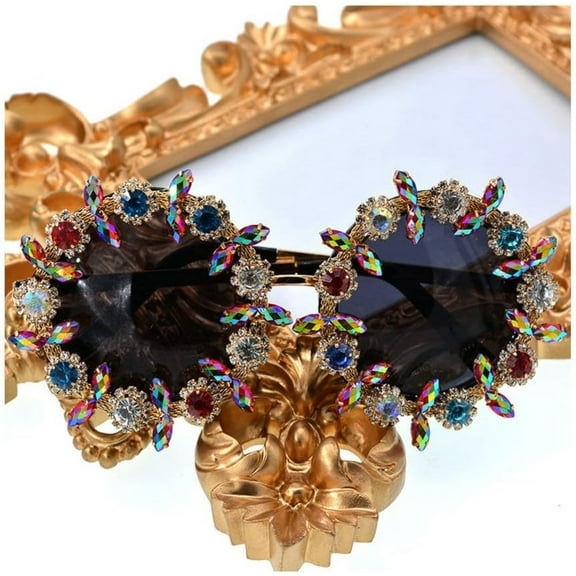 2024 Diamond Rhinestone Sunglasses for Women Exaggerated Personality Female bling Party Sun Glasses Female Shades UV400