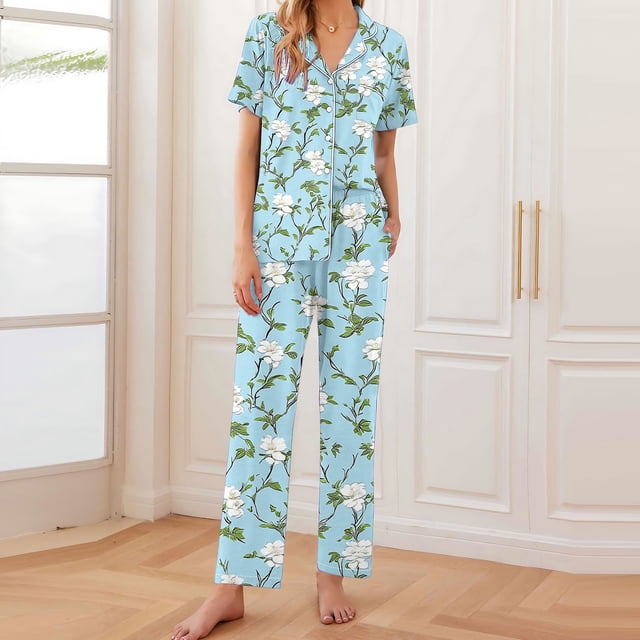 Pijama de manga corta con estampado fino y pantalones largos con solapa para mujer, top y pantalones de poliéster.