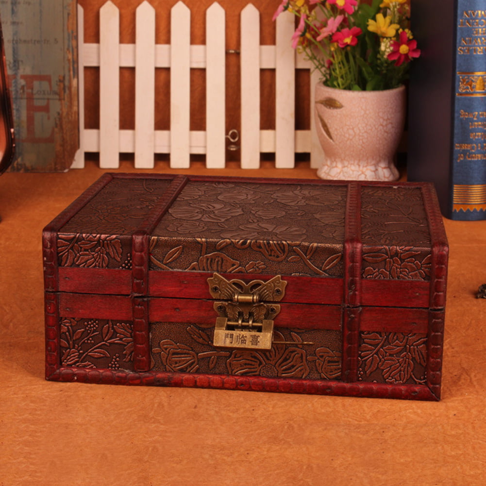 A flowery box for jewelry or other small things