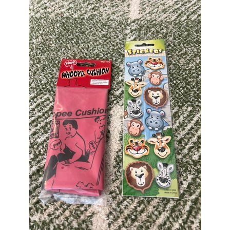 1 8" Whoopee Cushion Funny Whoopie Cushion Fart Party Prank New With Animal Sticker