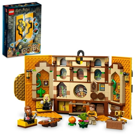 LEGO Harry Potter Hufflepuff House Banner 76412 – Hogwarts Castle Common Room Toy or Wall Decoration Set with 3 Minifigures and Mandrake Collectible Travel Toys Great Gift for Boys Girls or Kids