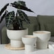 thumbnail image 4 of Maceta redonda de cerámica con bases más altas for decoración de porche y patio., 4 of 6