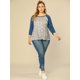 thumbnail image 3 of BluTop Floral Cuello Redondo Y Mangas Raglán 3/4 TalGrande PaMujer Azul 3XL, 3 of 6