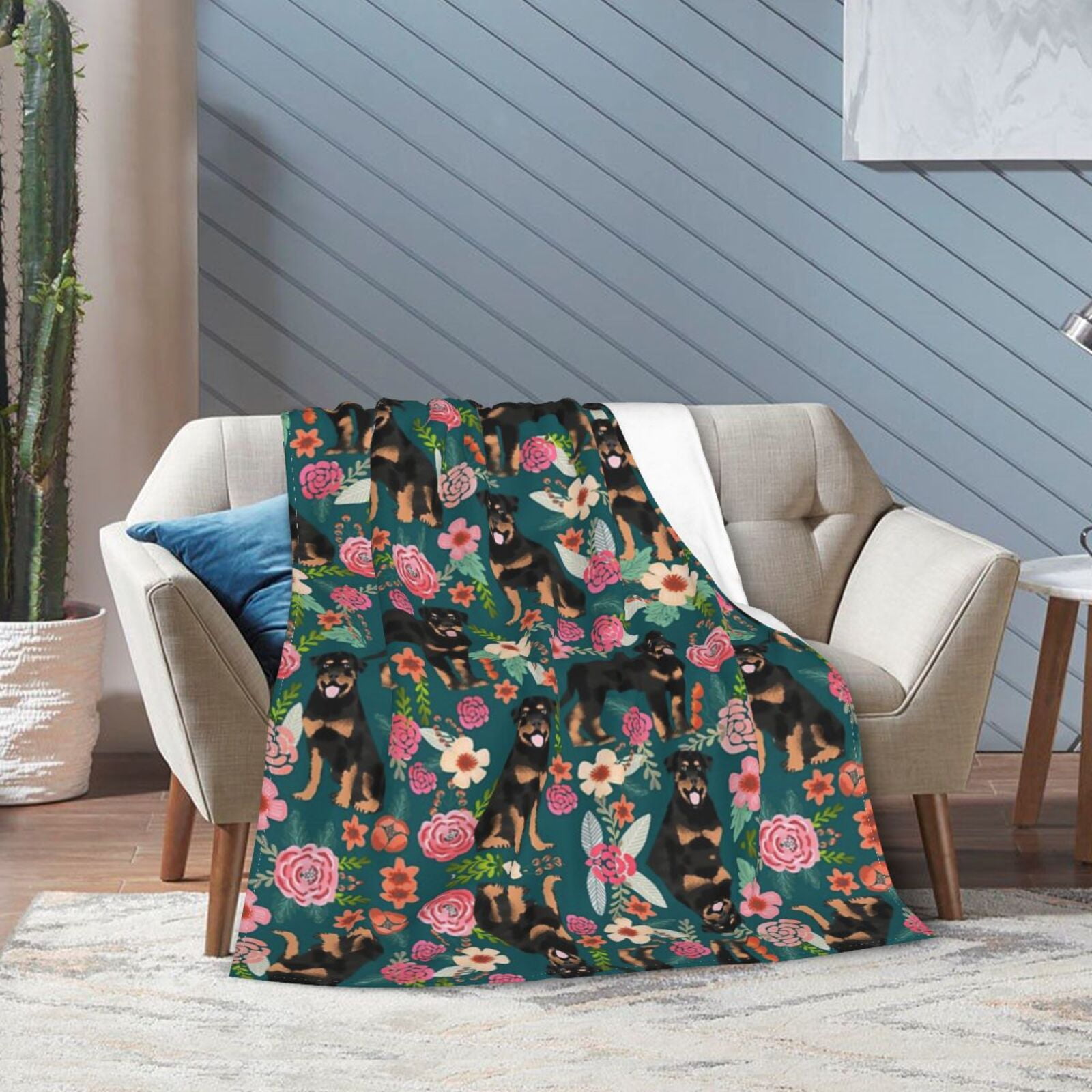 Wijzvio Rottweiler Floral Dog Throw Blanket Soft Fuzzy Fleece Blanket For Couch Bed Living Room Decoration 60"X50"