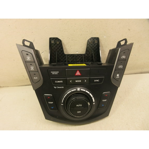 Pre-Owned 17 18 19 Hyundai Santa Fe Auto AC Dual Climate Temperature Control Panel OEM LKQ (Good)