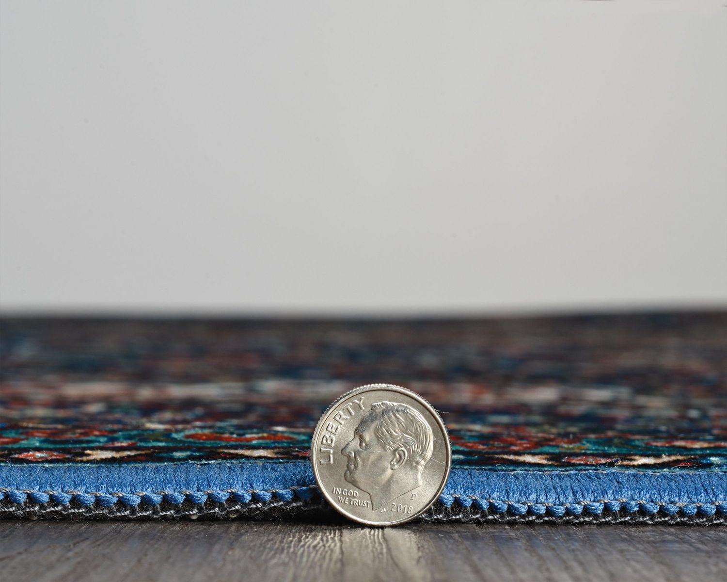 Tapis d'appoint Emerald Landis ivoire & bleu de 3 pi 3 po x 5 pi