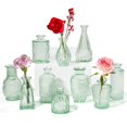 thumbnail image 1 of Set de 10 pequeños jarrones vintage de cristal PURVONNIE para flores, 1 of 6