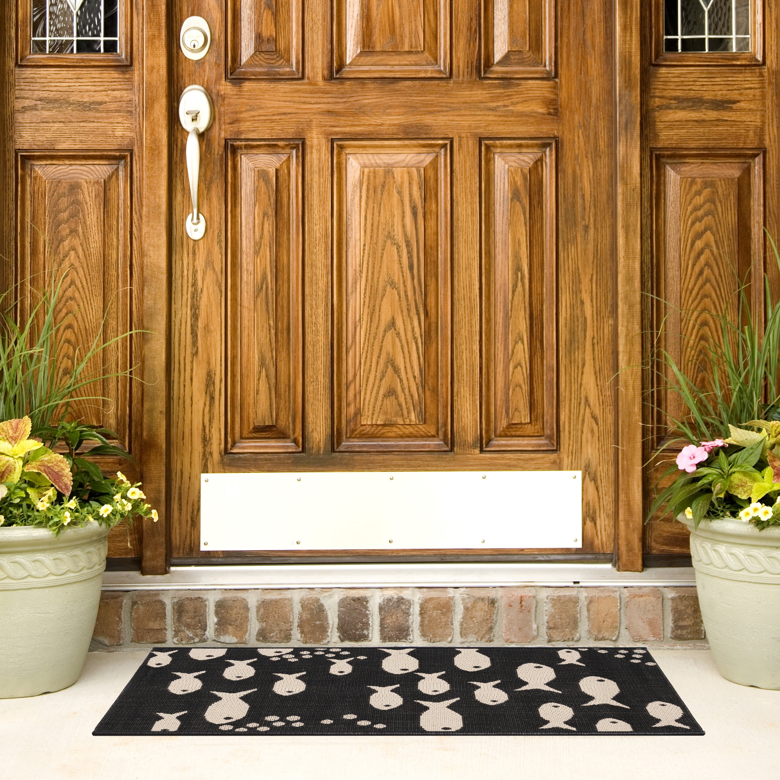 SAFAVIEH Courtyard Trena Fishes Indoor/Outdoor Area Rug, Black/Beige, 4' x 5'7"