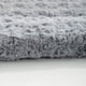 thumbnail image 4 of Manta Suave y Cálida para Perros, Lavable a Máquina, Acogedora Manta de Forro Polar para Sofá Cama En Interiores, Manta de Felpa Gris para Transportines y Camas para Mascotas, 37 X 26 Cm, 4 of 6