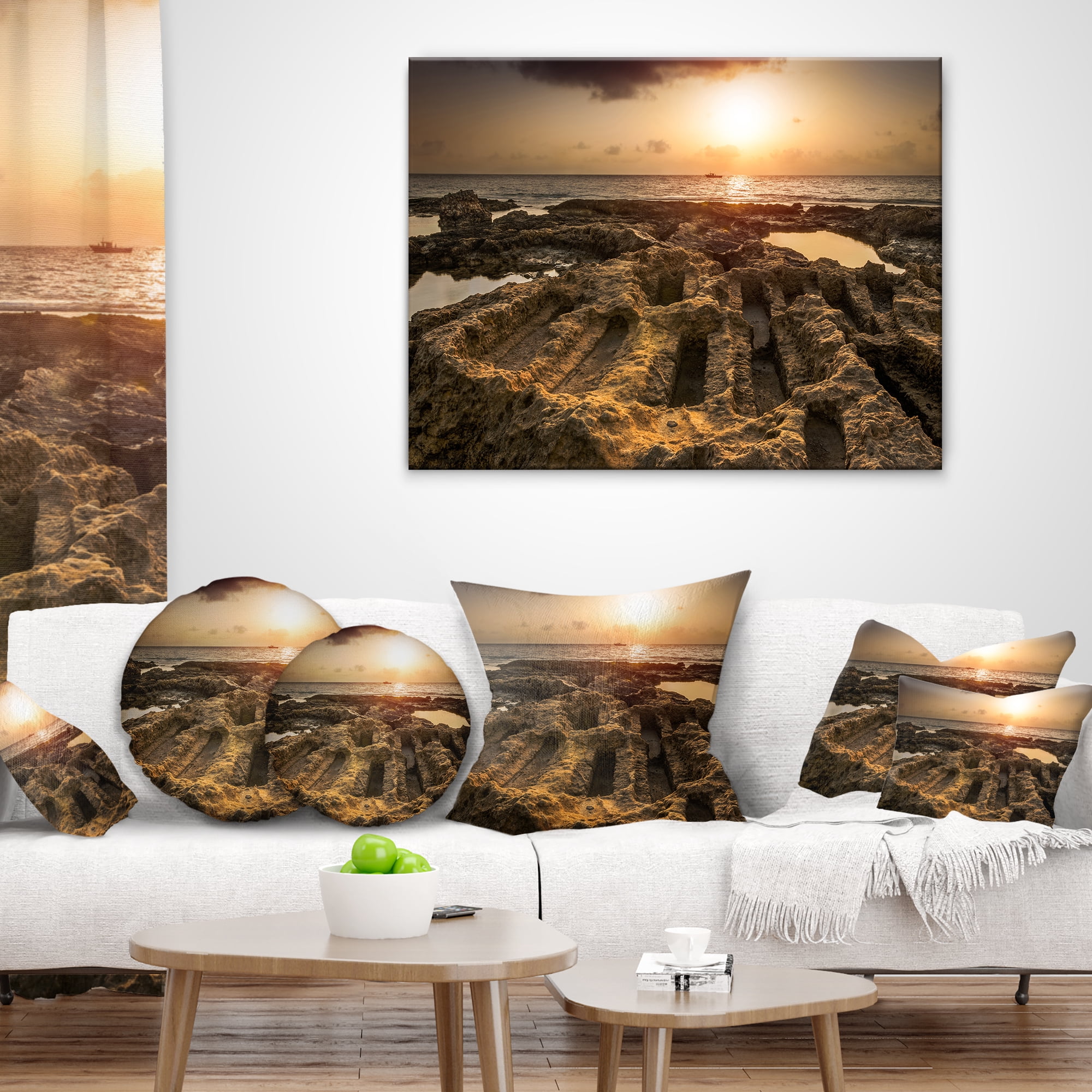 Designart Glowing Sunlight on Ancient Ruins - Landscape Printed Throw Pillow - 16x16