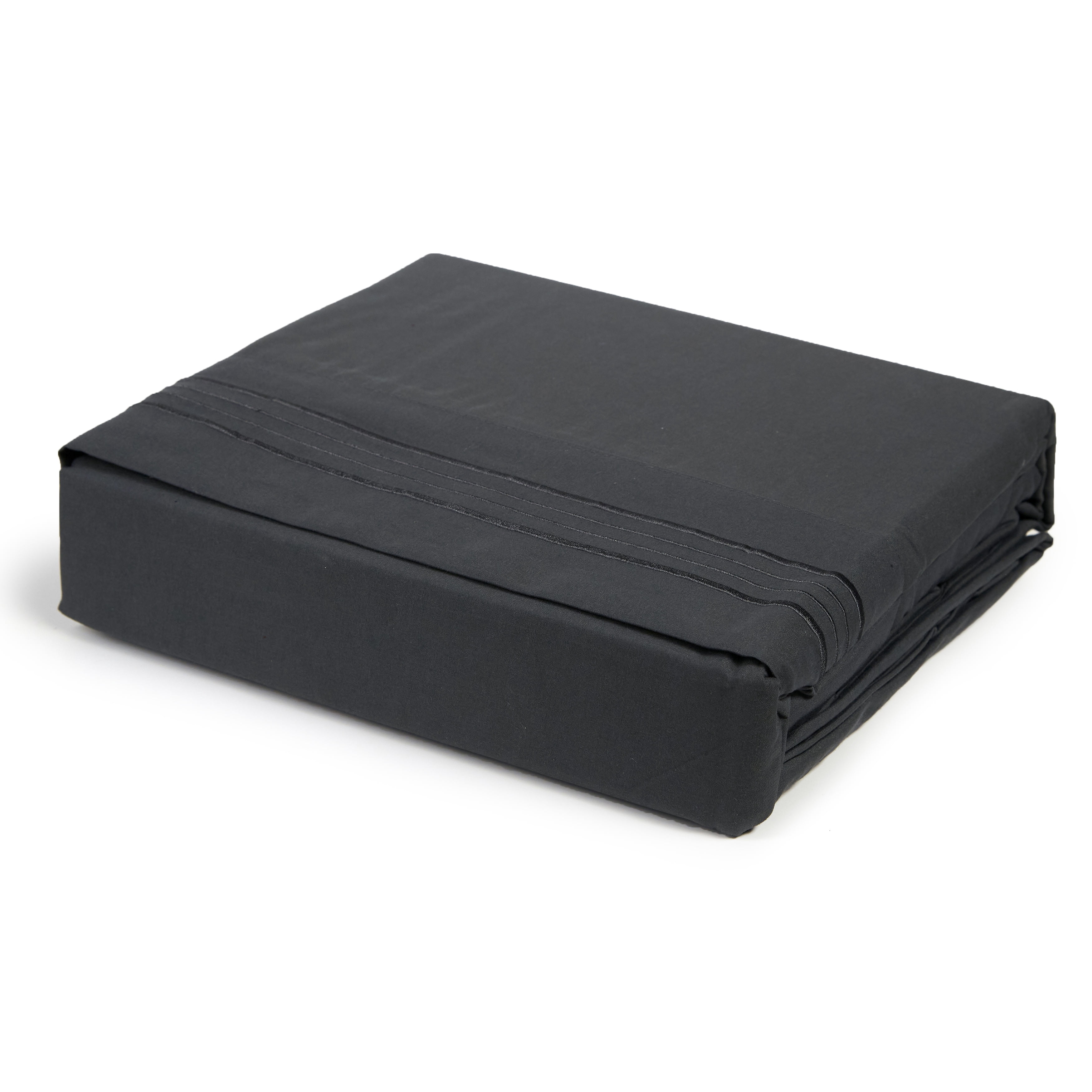 Linum Home Textiles 1800 TC Brushed Microfiber Sheet Set with 4 Line Embroidery
