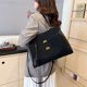 thumbnail image 2 of Bolso de viaje de gran capacidad para el trabajo, moderno y versátil, nuevo bolso de mano tipo mensajero estilo retro esmerilado estilo casual de 2025., 2 of 5