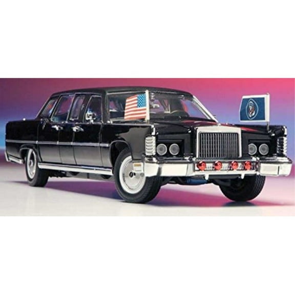 Yat Ming Scale 1:24-1972 Lincoln Continental Reagan Car