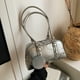 thumbnail image 2 of Bolso de gran capacidad, versátil, 2025, nuevo diseño de nicho, bolso de hombro individual, bolso de viaje informal tipo almohada., 2 of 4