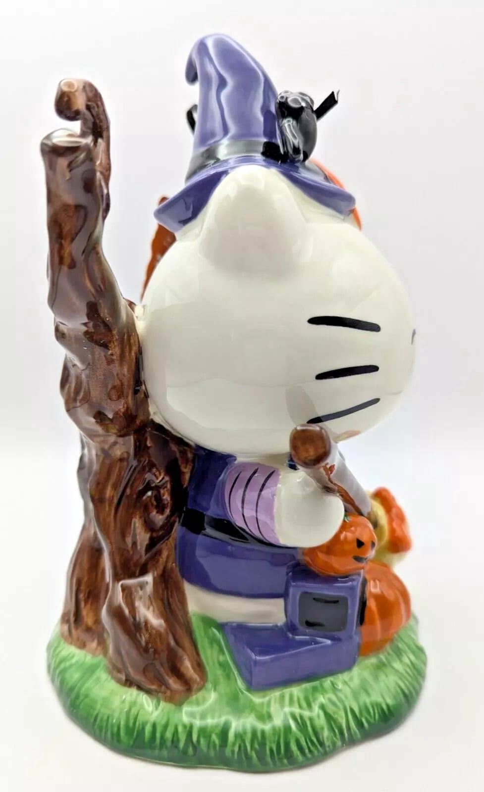 Blue Sky Clayworks HELLO KITTY Friends Halloween Witch in Tree Figurine