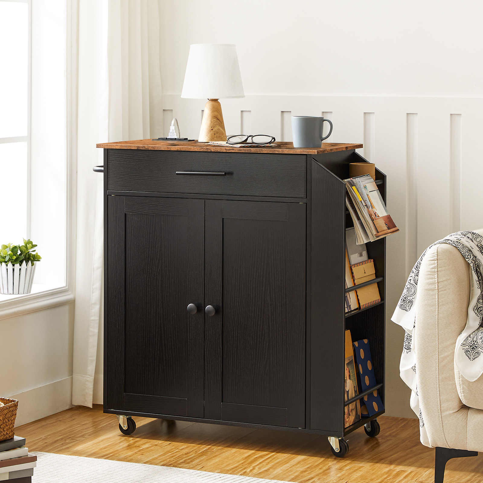 HOOBRO Kitchen Island with Power Outlet, Storage Island with Spice Rack and Drawer, Rolling Kitchen Cart on Wheels, for Home, Dining Room, Rustic Brown and Black BF82UZD01G1