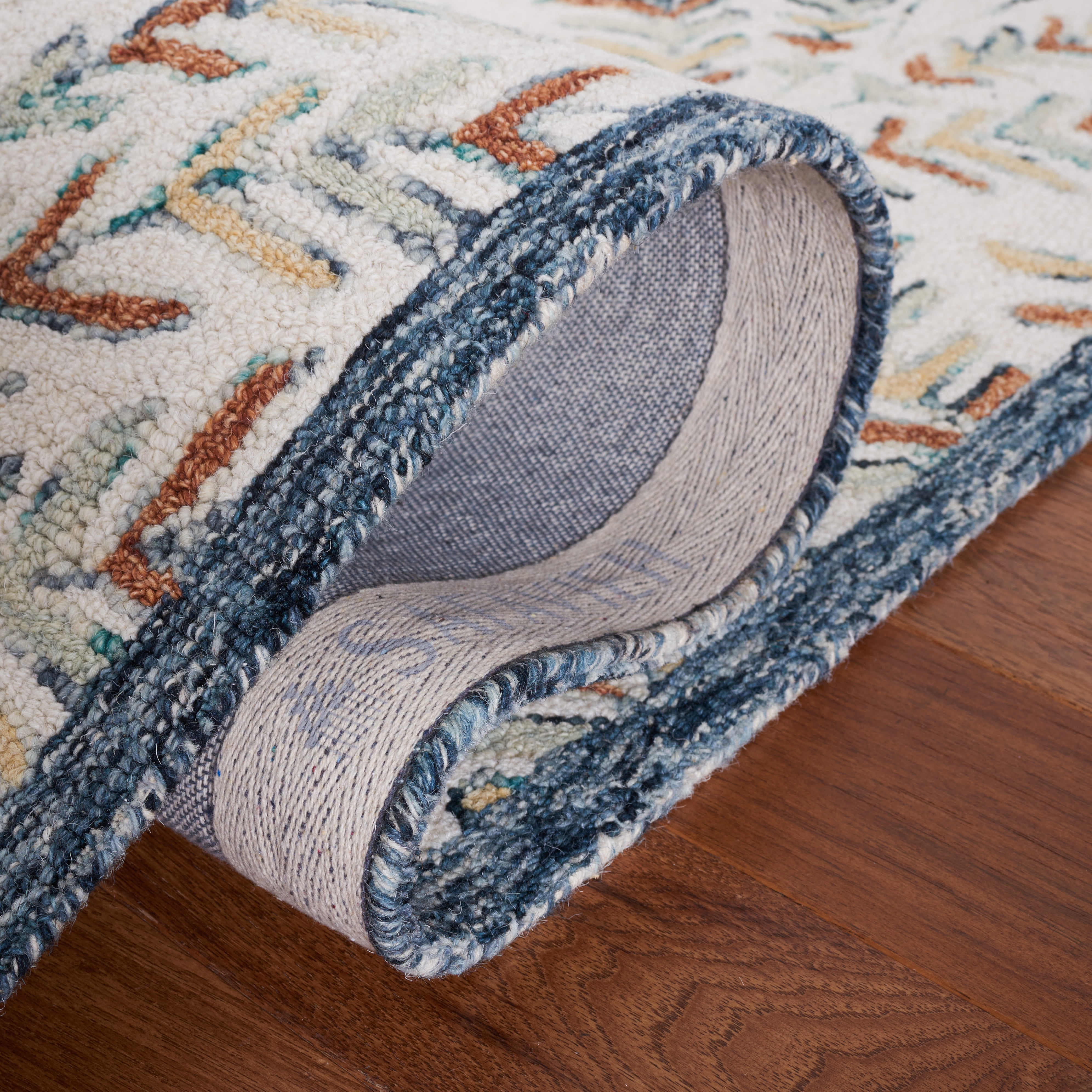 SAFAVIEH Capri Proinsias Leaves Wool Area Rug, Ivory/Green, 3' x 5'